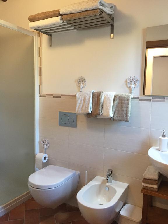 Agriturismo Mandrioli プラトヴェッキオ エクステリア 写真